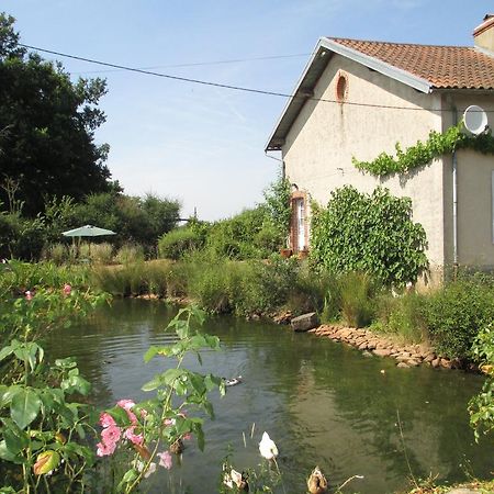 Villa Chez Tartaud à Lathus St Remy Extérieur photo