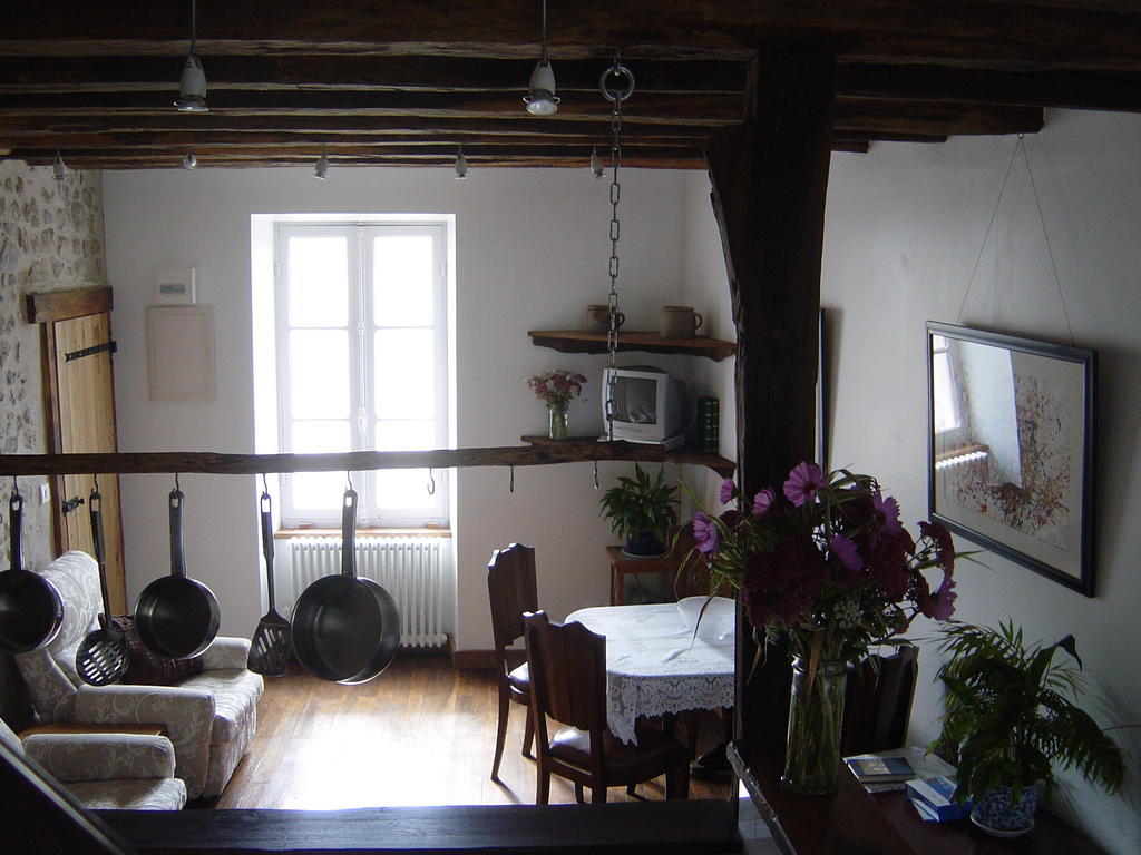 Villa Chez Tartaud à Lathus St Remy Extérieur photo